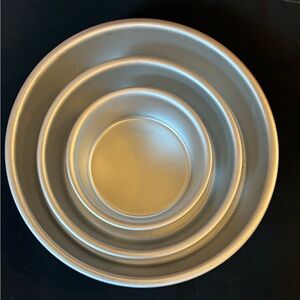 Wilton Silver Kitchenware